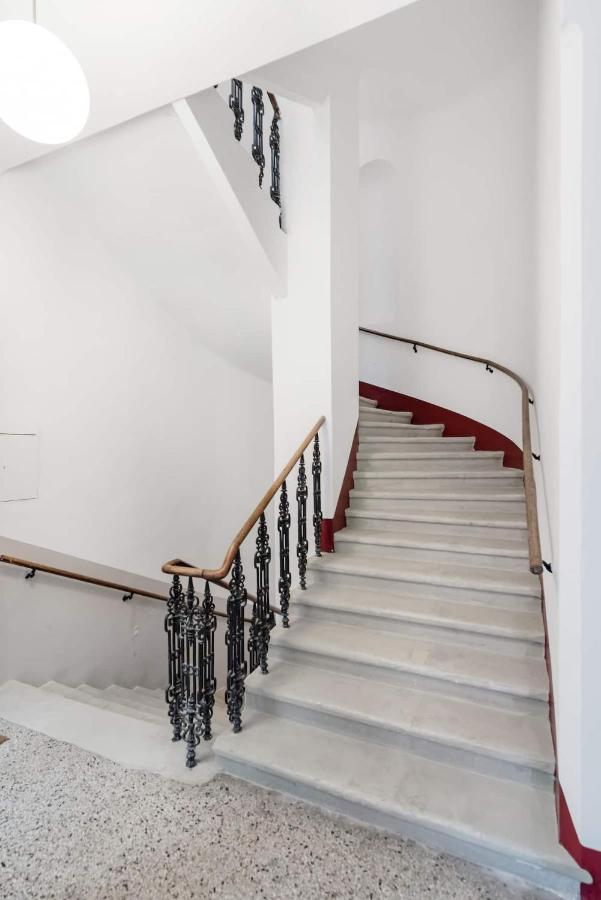 ⍟Luxurious And Bright⍟ 5 Min Walk To City Center Appartement Wenen Buitenkant foto