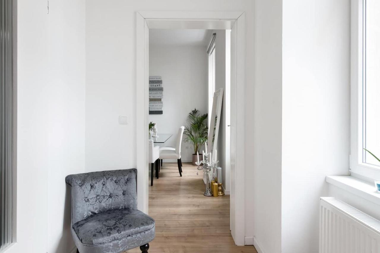 ⍟Luxurious And Bright⍟ 5 Min Walk To City Center Appartement Wenen Buitenkant foto