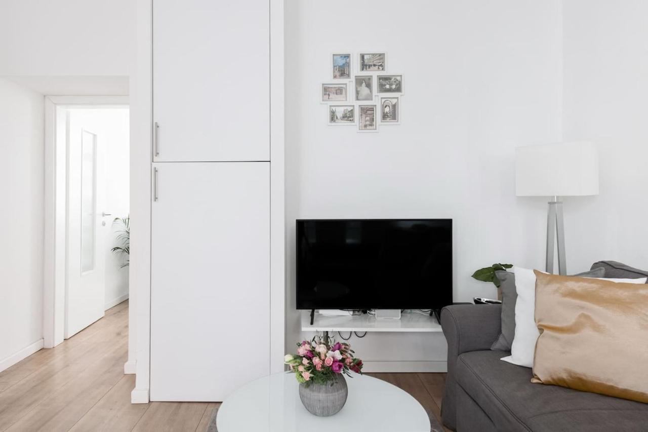 ⍟Luxurious And Bright⍟ 5 Min Walk To City Center Appartement Wenen Buitenkant foto